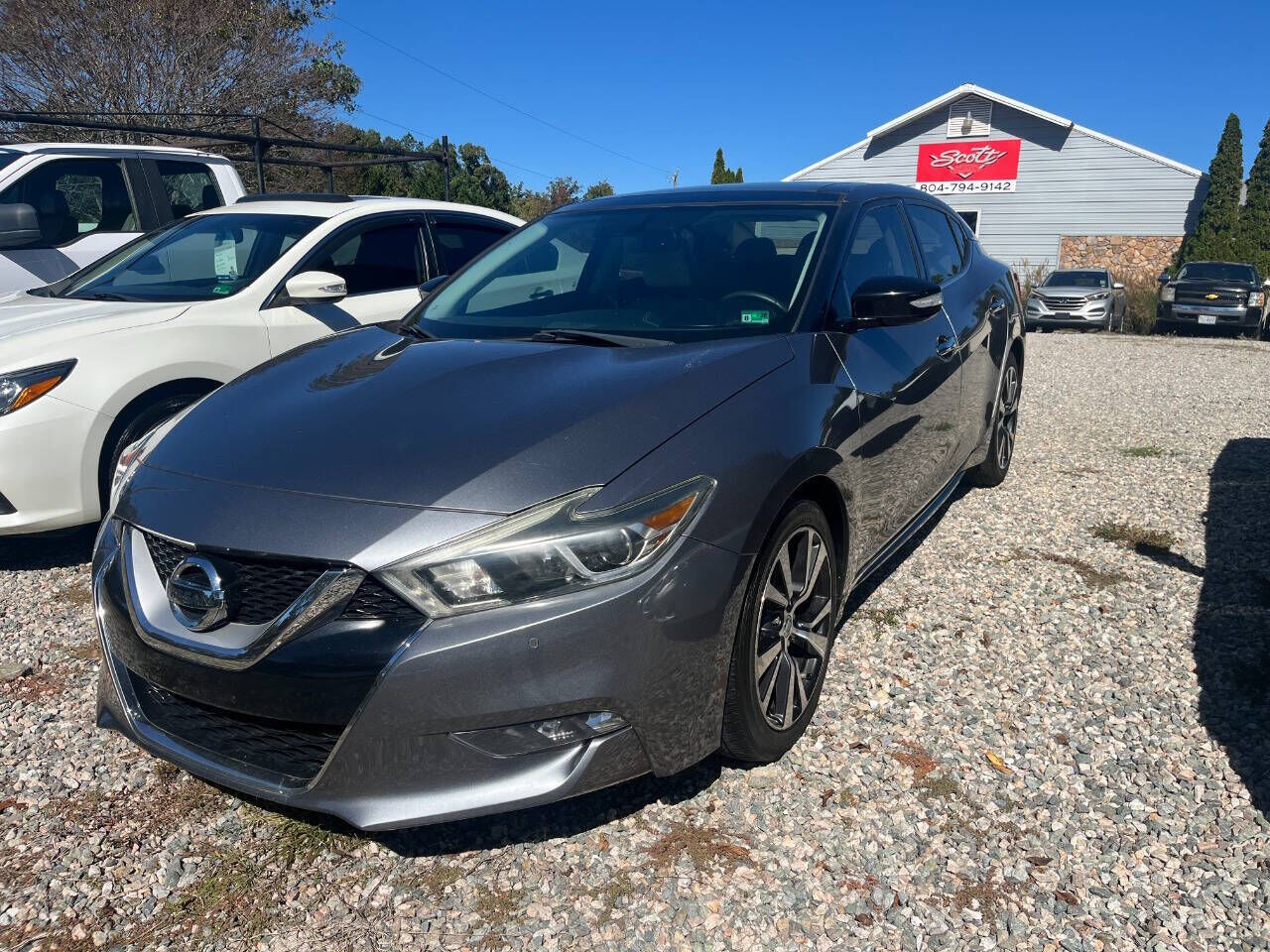 2016 NISSAN Maxima
