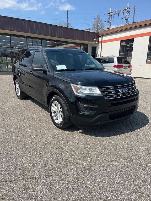 2017 FORD Explorer