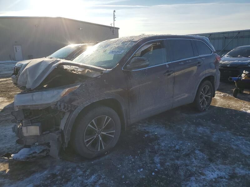 2017 TOYOTA Highlander