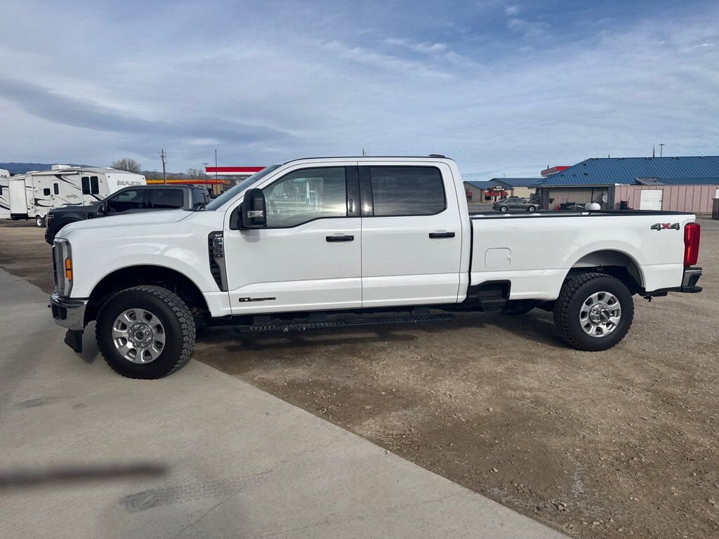 2024 FORD F-350