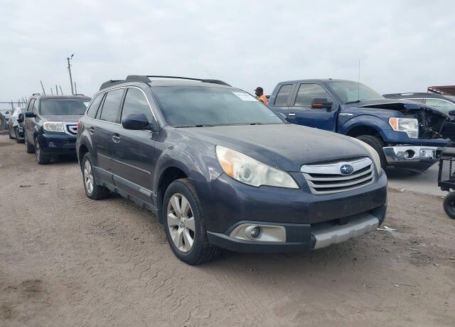 2012 SUBARU Outback