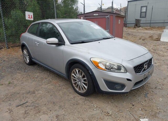 2011 VOLVO C30