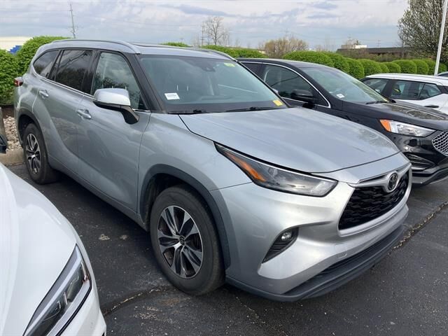 2022 TOYOTA Highlander