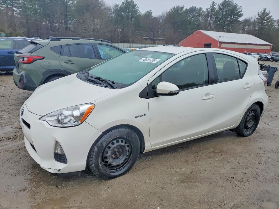 2013 TOYOTA Prius