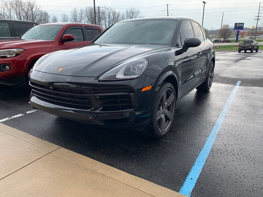 2023 PORSCHE Cayenne