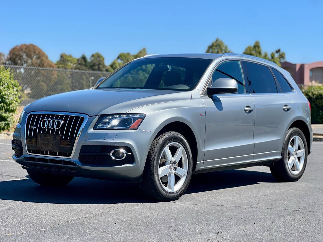 2011 AUDI Q5