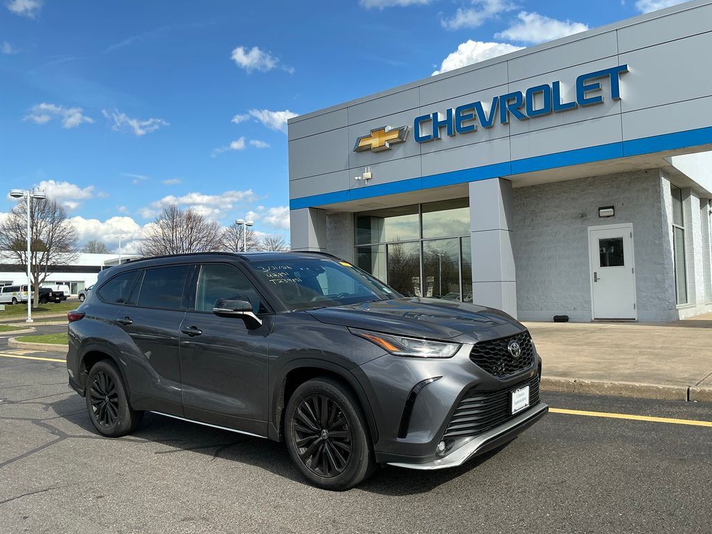 2023 TOYOTA Highlander