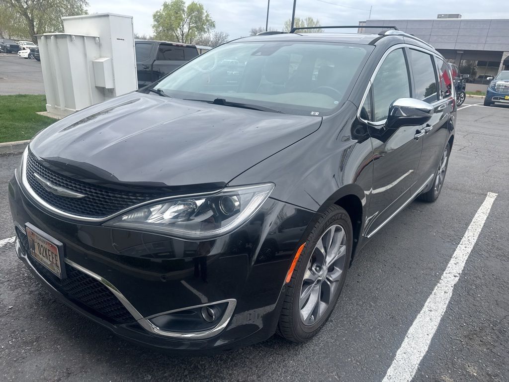 2017 CHRYSLER Pacifica