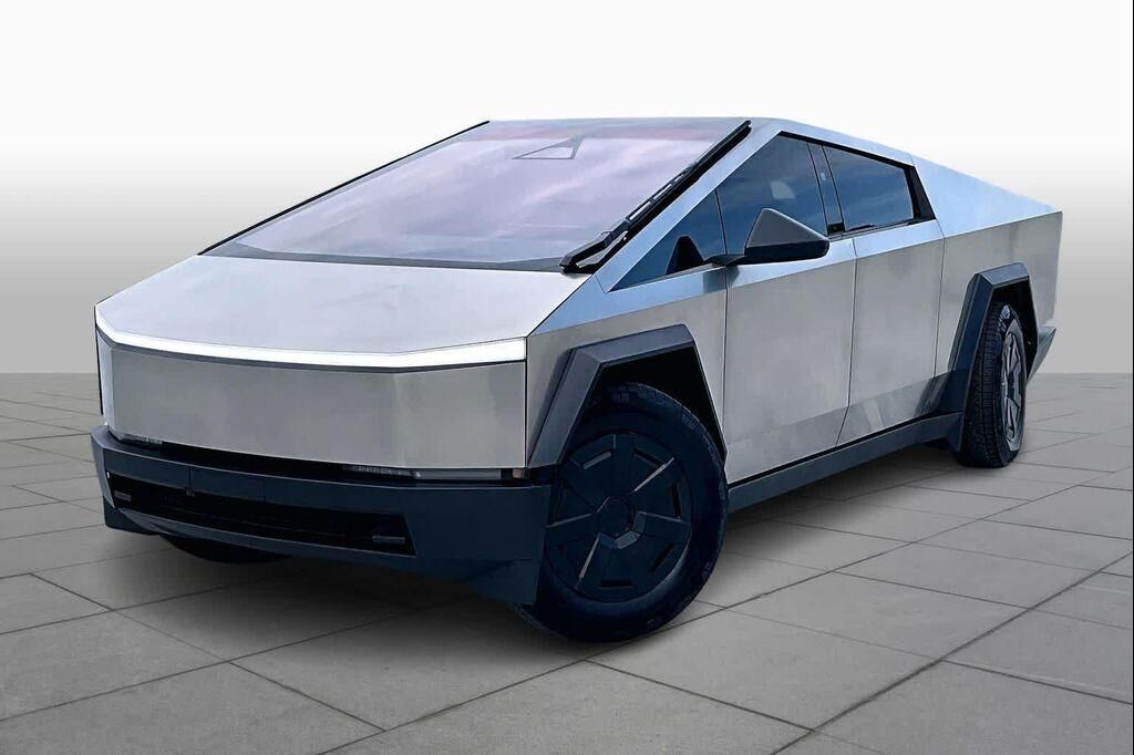 2025 TESLA Cybertruck