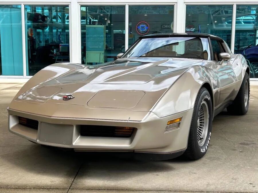 1982 CHEVROLET Corvette