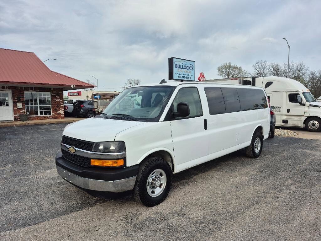 2020 CHEVROLET Express