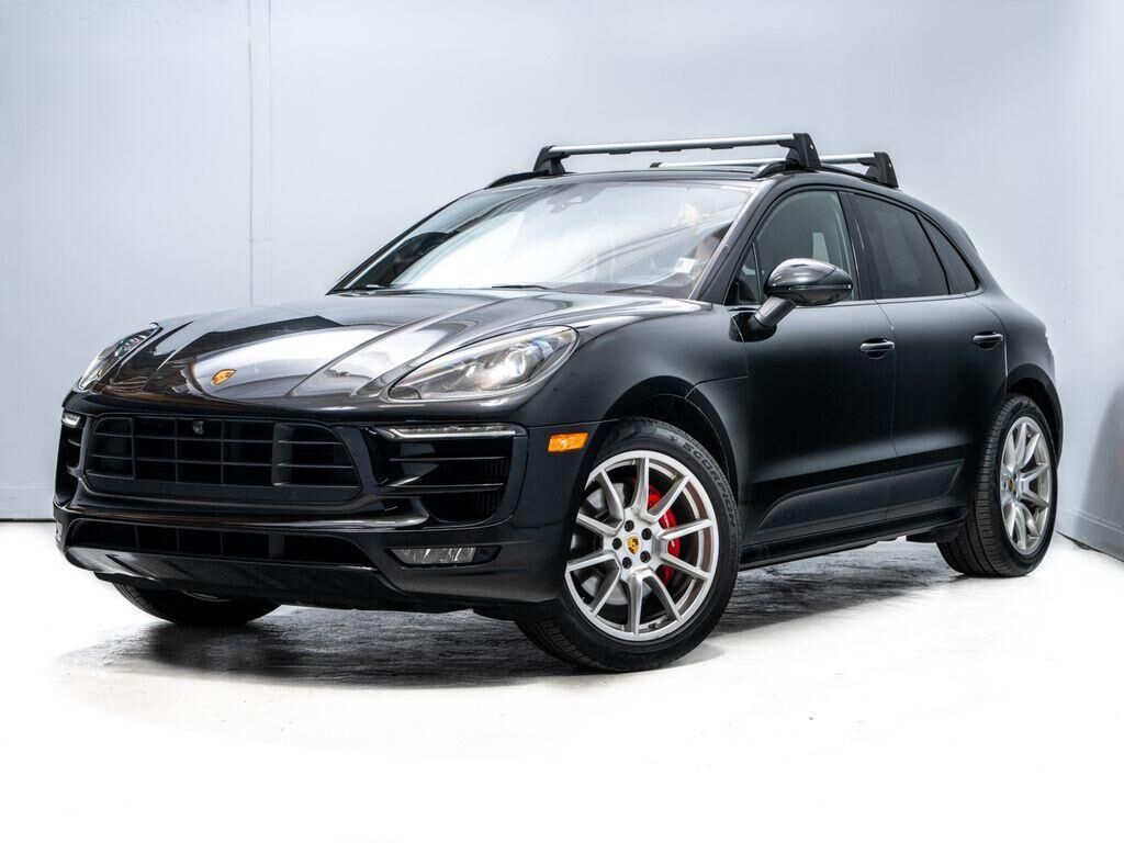 2018 PORSCHE Macan