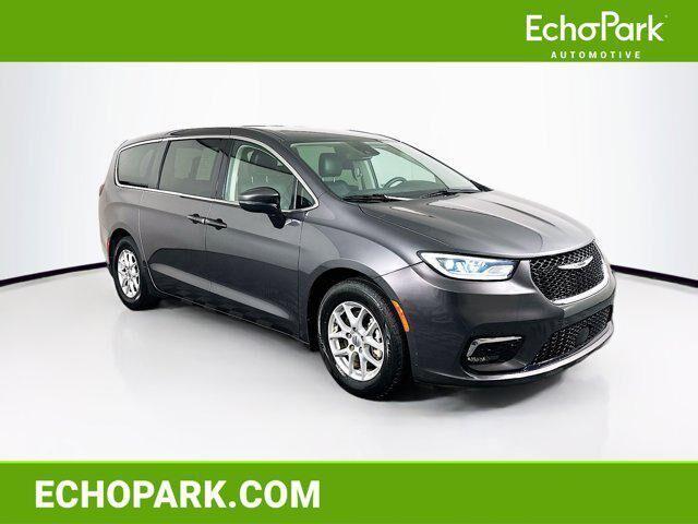 2023 CHRYSLER Pacifica
