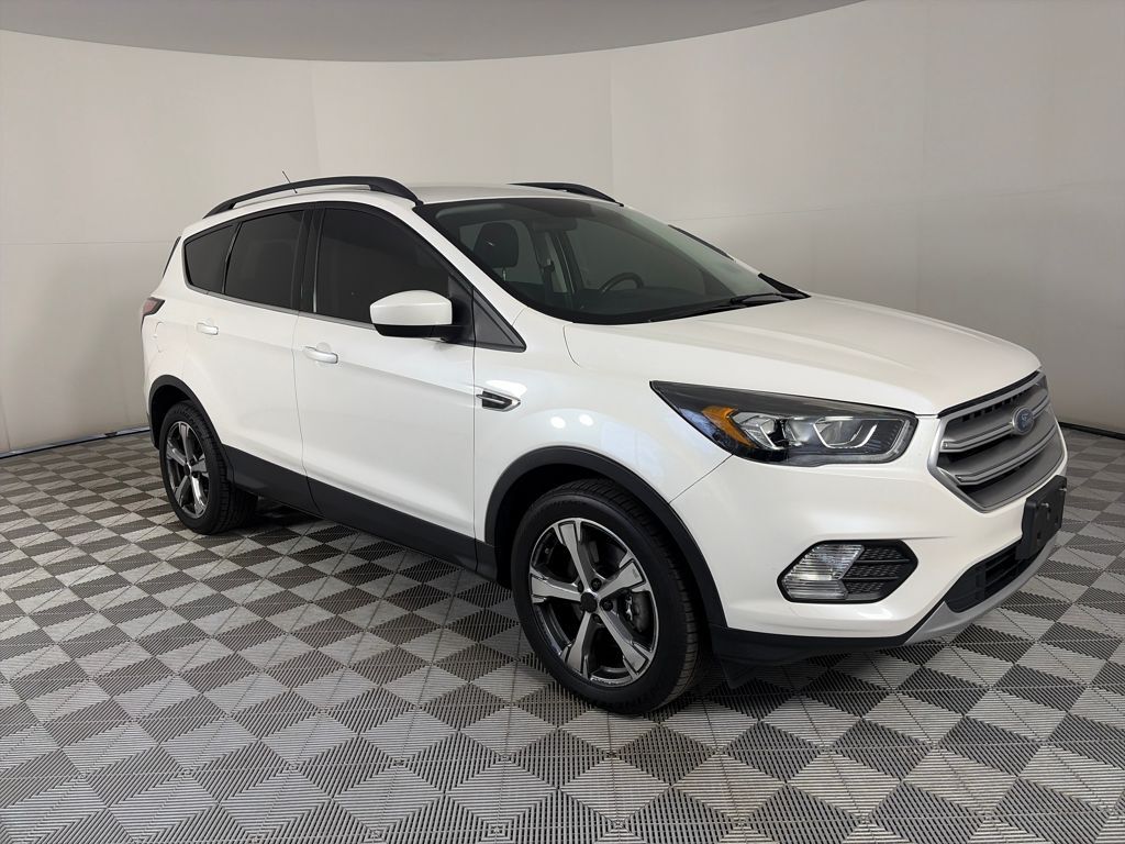 2017 FORD Escape