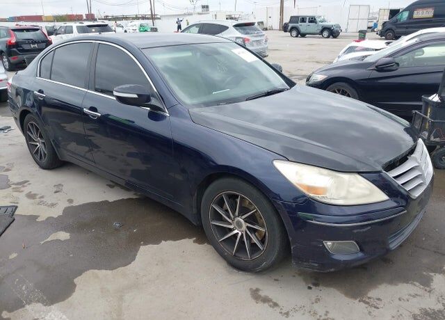 2010 HYUNDAI Genesis