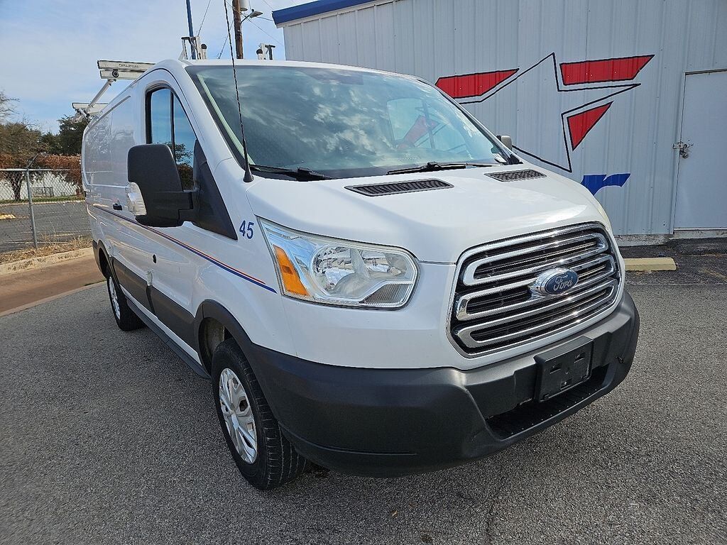 2015 FORD Transit