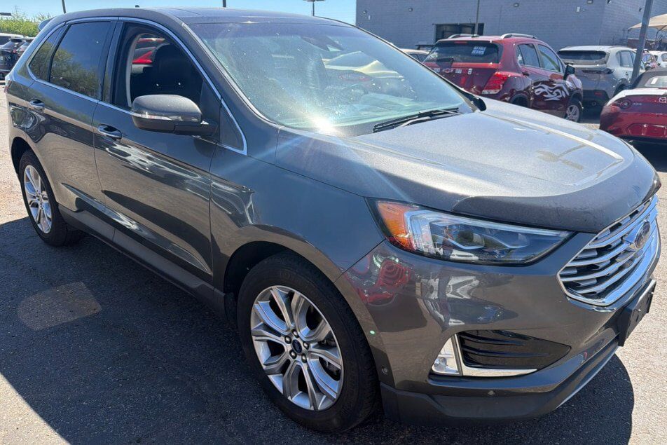 2019 FORD Edge