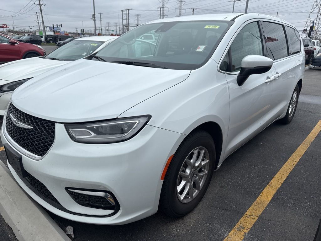 2023 CHRYSLER Pacifica