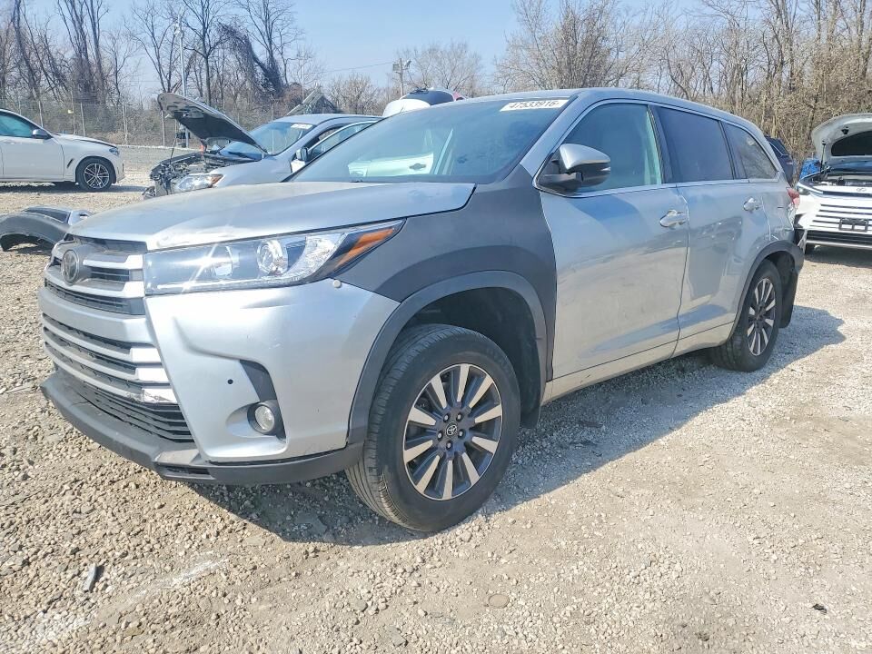 2018 TOYOTA Highlander