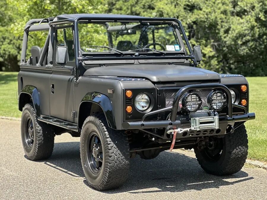 Land Rover Defender
