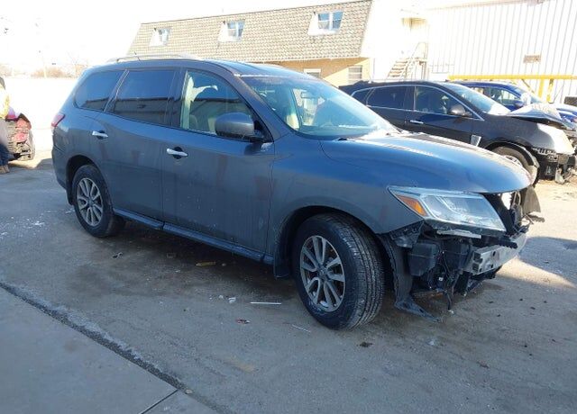 2016 NISSAN Pathfinder