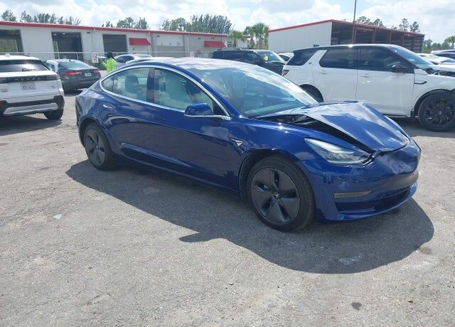 2018 TESLA Model 3