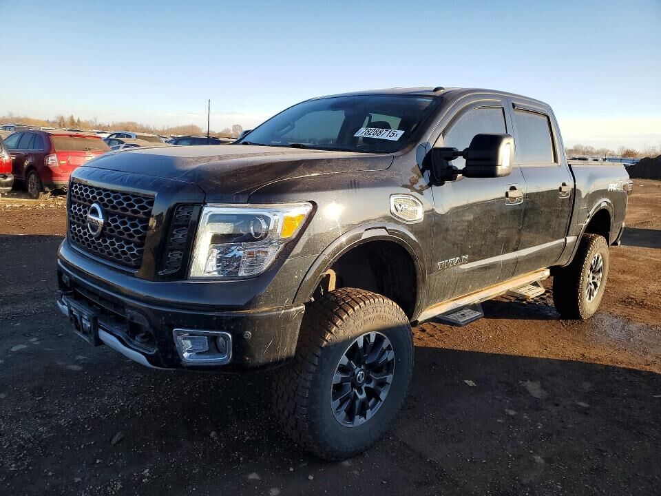 2017 NISSAN Titan