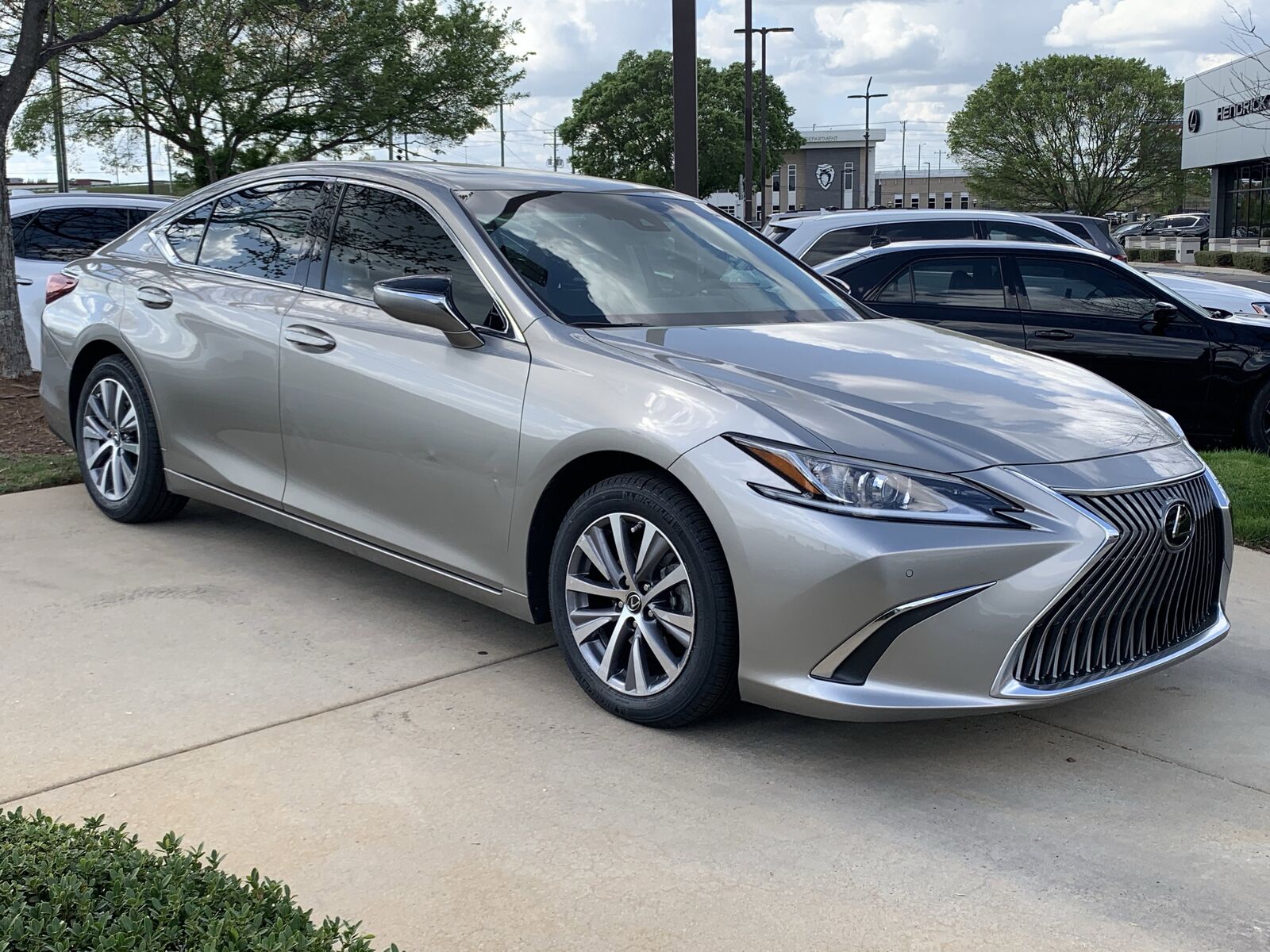 2021 LEXUS ES