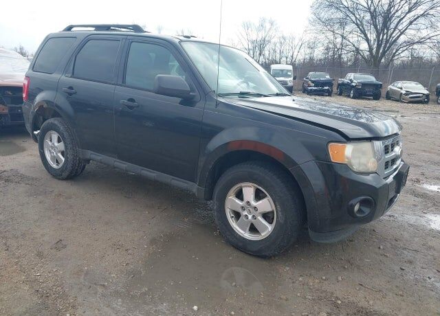 2011 FORD Escape