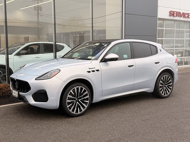 2025 MASERATI Grecale