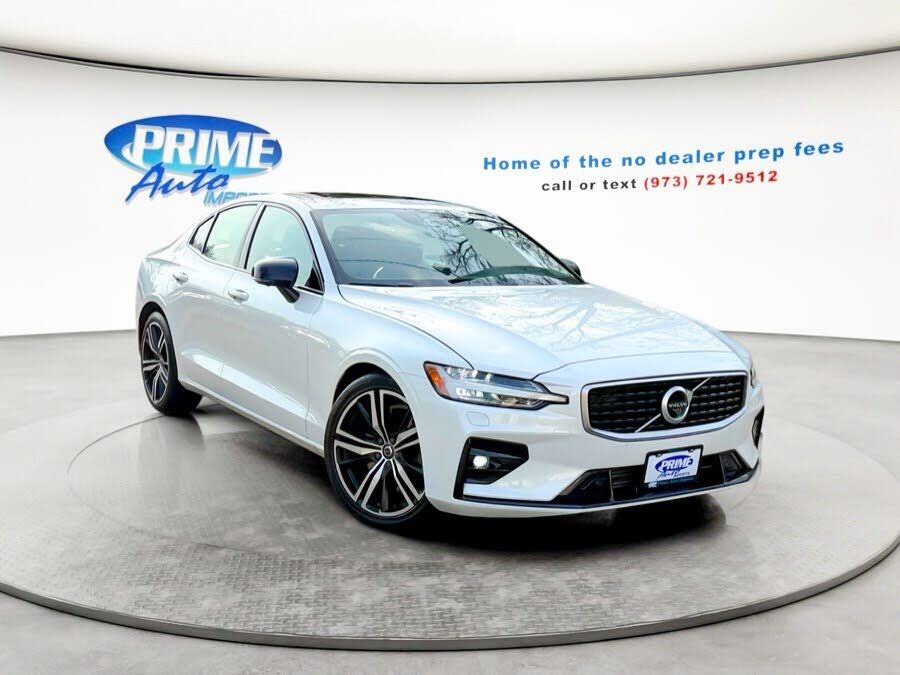 2019 VOLVO S60