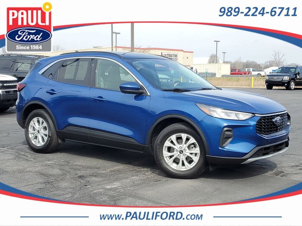 2023 FORD Escape