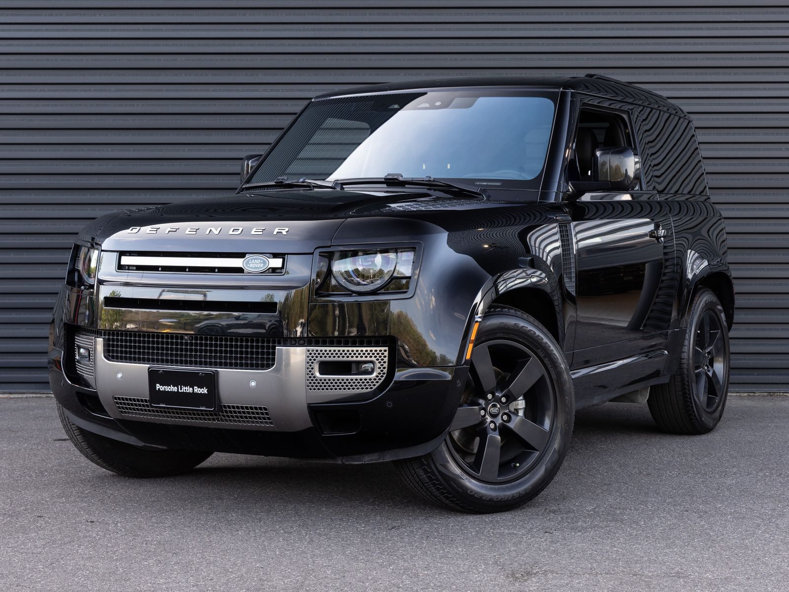 2022 LAND ROVER Defender