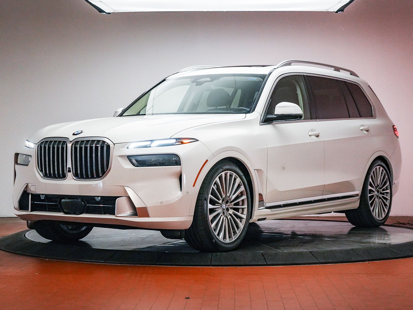 2024 BMW X7