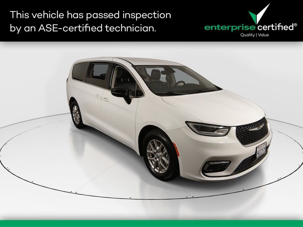 2024 CHRYSLER Pacifica