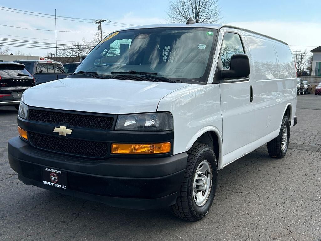 2021 CHEVROLET Express