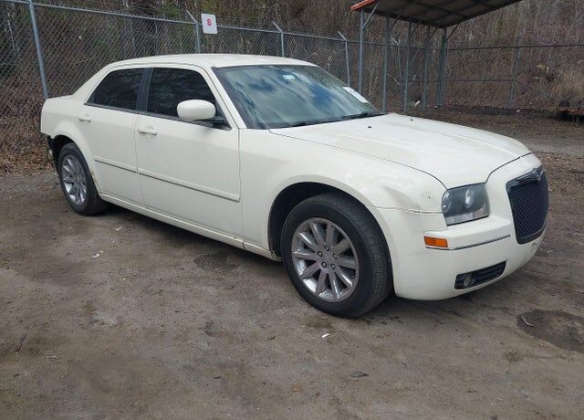 2005 CHRYSLER 300