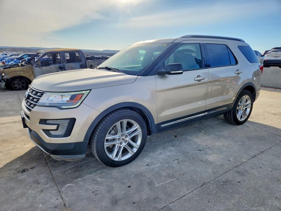 2017 FORD Explorer