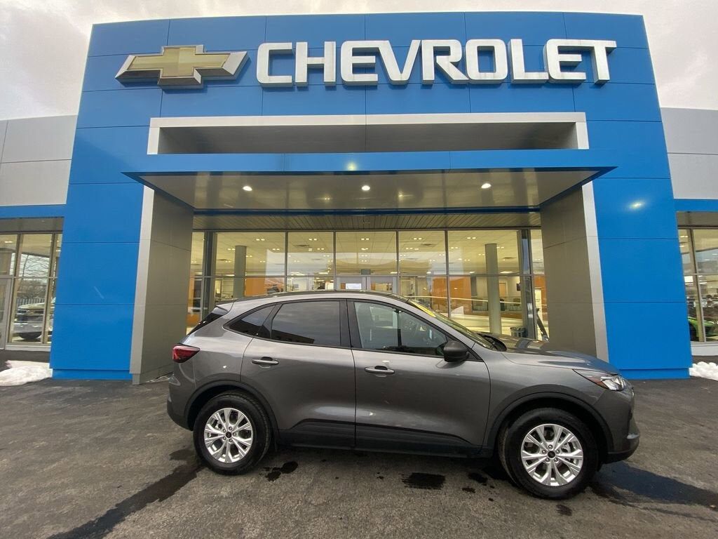 2025 FORD Escape