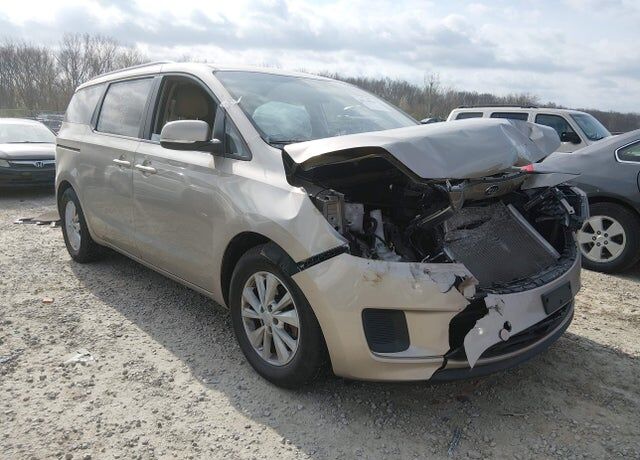2016 KIA Sedona