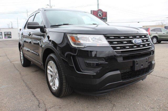 2017 FORD Explorer