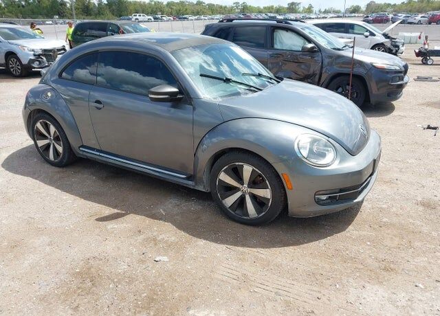 2012 VOLKSWAGEN Beetle