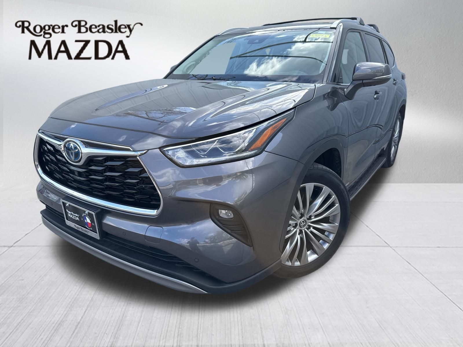 2022 TOYOTA Highlander