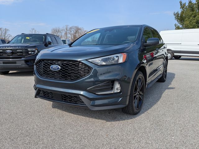 2023 FORD Edge