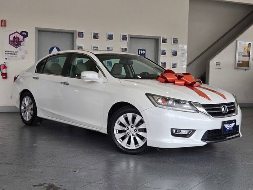2013 HONDA Accord