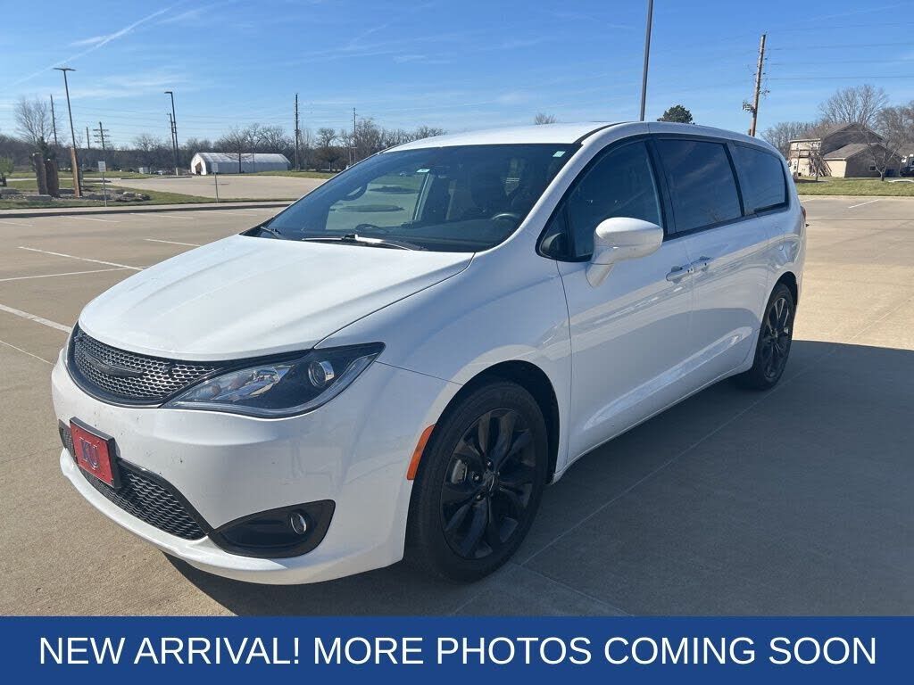 2020 CHRYSLER Pacifica