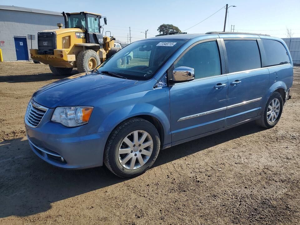 2011 CHRYSLER Town and Country