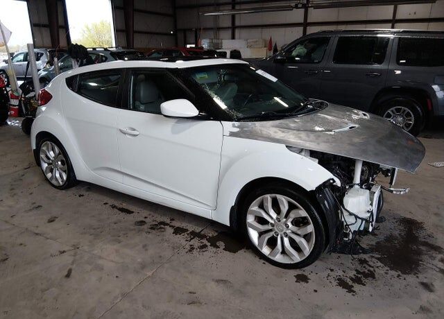 2013 HYUNDAI Veloster