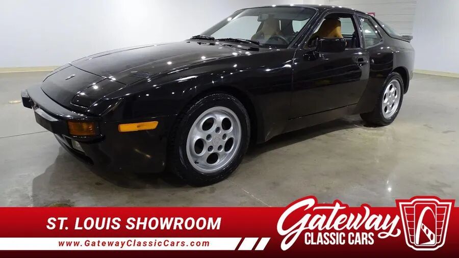 1987 PORSCHE 944