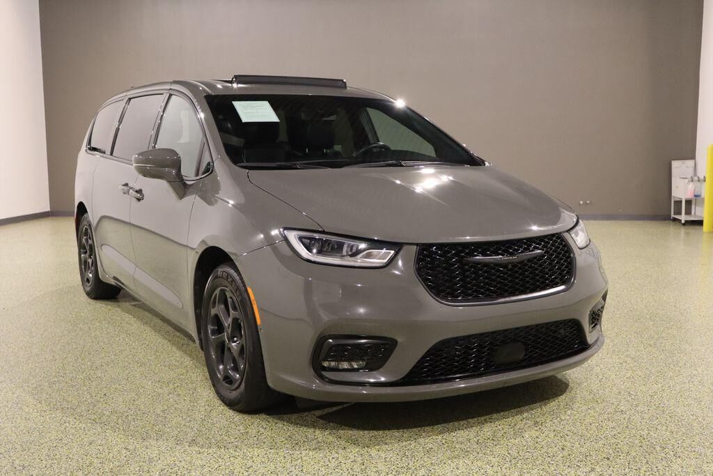 2022 CHRYSLER Pacifica